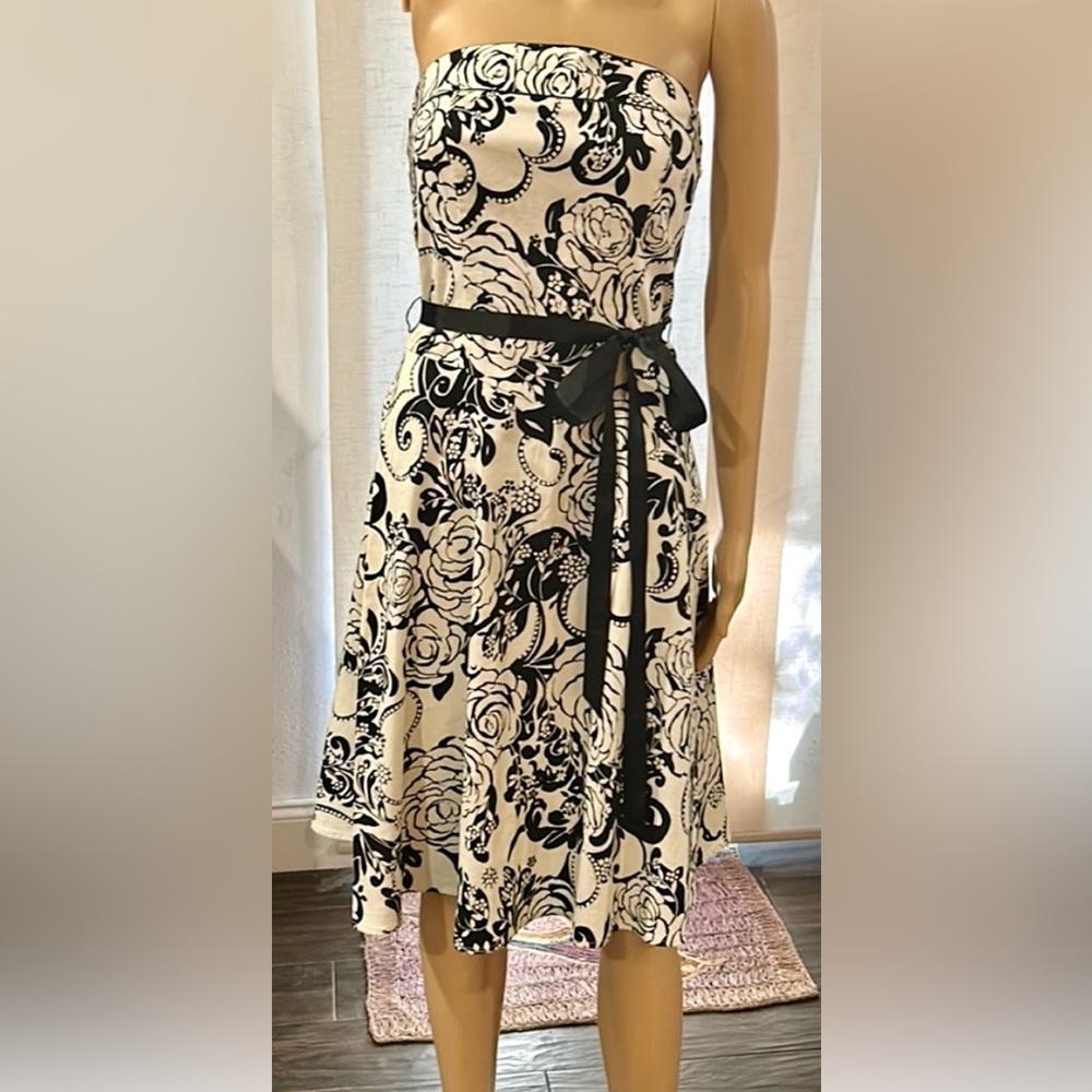 B Smart strapless dress sz 5/6